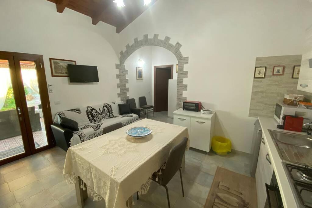 Casa Shardana - Sardegna - Porto Pino - Giba Villa Buitenkant foto